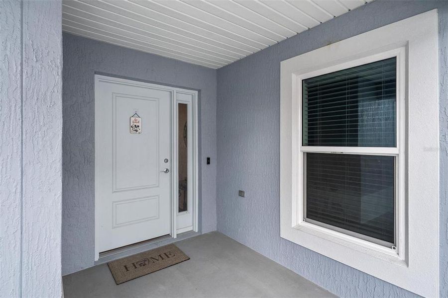 Spacious, unfurnished interior of a new home in , The Villages (Image 18).