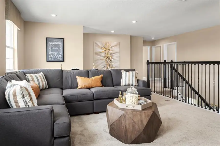 Representative furnished interior of a home built from the Rochelle by Ryan Homes in Bellaviva, Auburndale (Image 10).