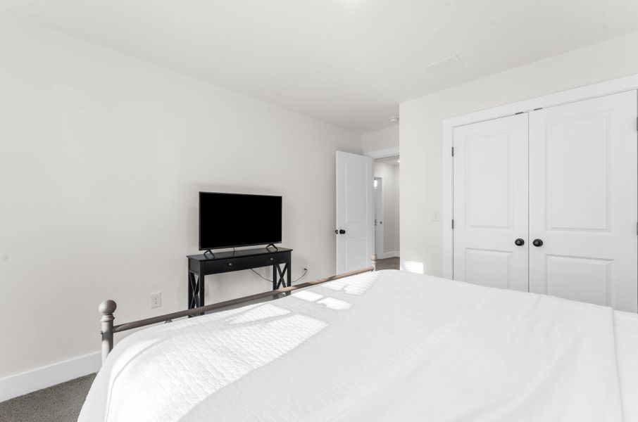 Furnished interior view inside a new home in , Hanahan (Image 17).