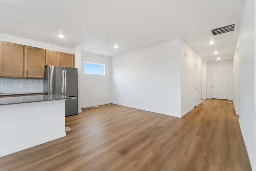 Spacious, unfurnished interior of a new home in Hudson Hills, Hudson (Image 18).