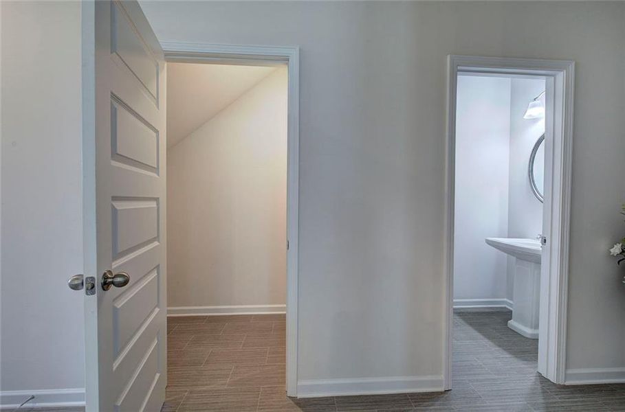 Spacious, unfurnished interior of a new home in , Cartersville (Image 21).