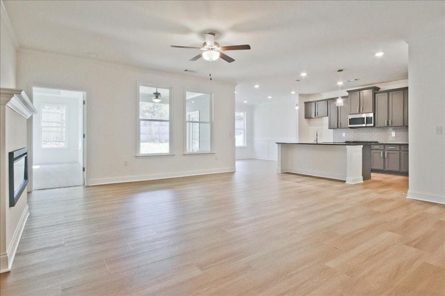 Spacious, unfurnished interior of a new home in Cooper's Walk, Loganville (Image 29).
