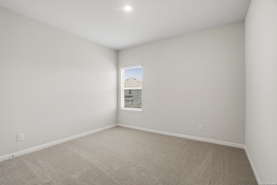 Spacious, unfurnished interior of a new home in Melissa Ranch, San Antonio (Image 25).