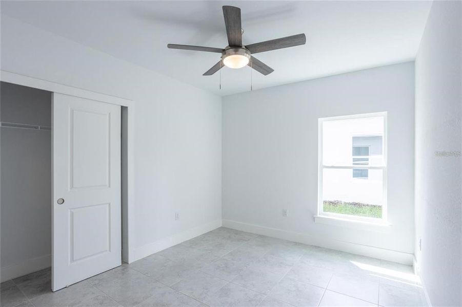 Spacious, unfurnished interior of a new home in , Port Charlotte (Image 20).