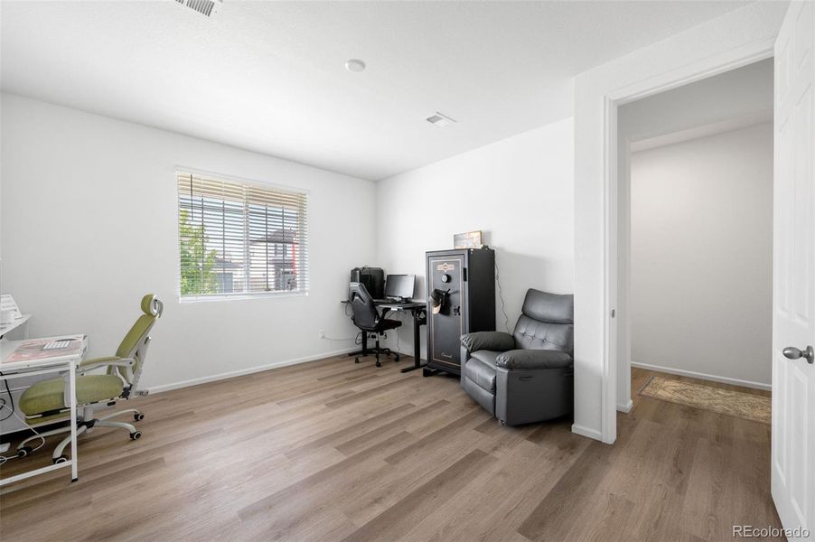 Furnished interior view inside a new home in Thompson River Ranch, Johnstown (Image 6).