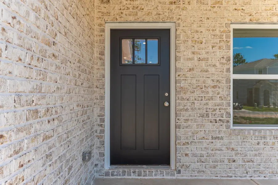 Representative exterior details of a home built from the Franklin by CJL Homes in McCarthy Estates, Defuniak Springs (Image 3).