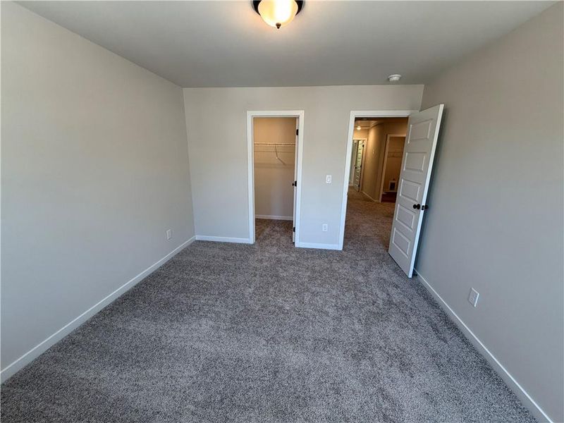 Spacious, unfurnished interior of a new home in Millstone at Mundy Mill, Gainesville (Image 16).