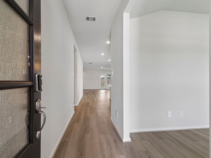 Spacious, unfurnished interior of a new home in Riviera Pines - Premier Series, Huffman (Image 10).