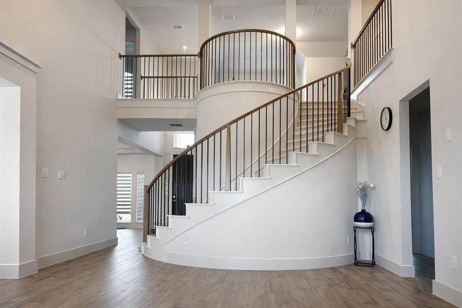 Spacious, unfurnished interior of a new home in , Frisco (Image 17).