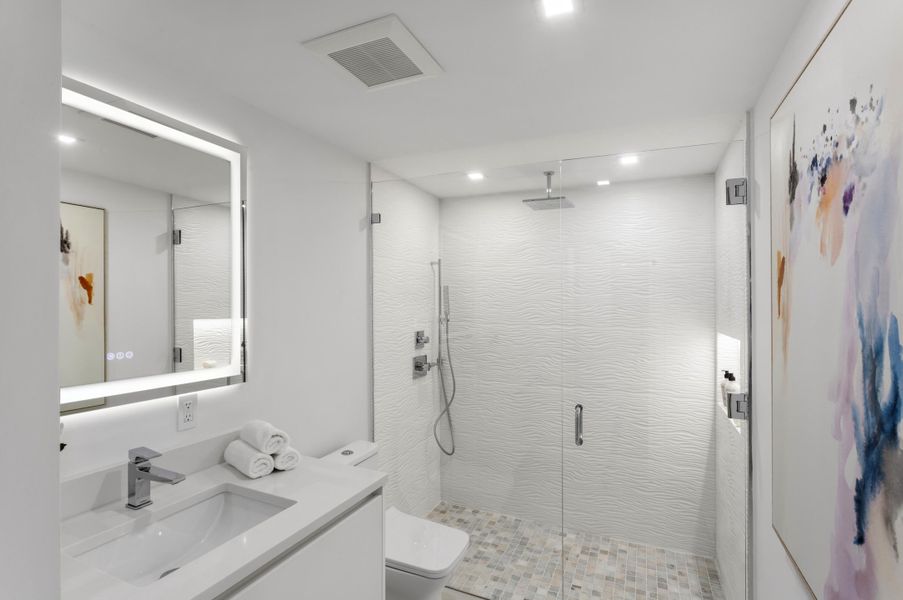 mls_BATHROOM_1_EB