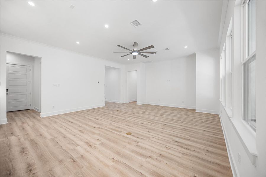 Spacious, unfurnished interior of a new home in , Humble (Image 41). Spacious, unfurnished interior of a new home in , Humble (Image 41).