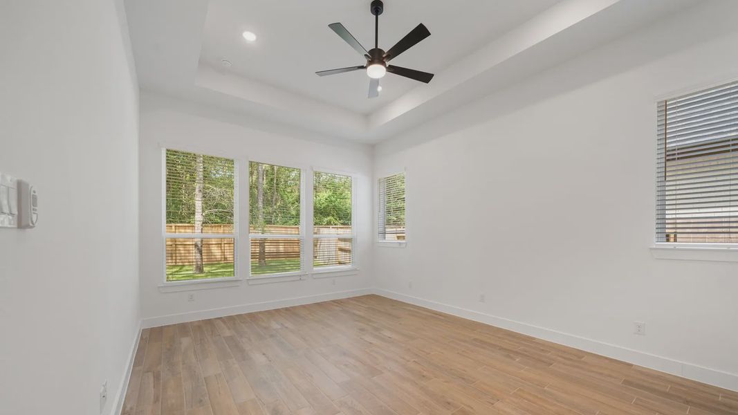 Representative unfurnished interior of a home built from the Waterloo by Chesmar Homes in Attwater 65's, Waller (Image 29).