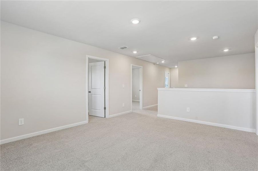 Spacious, unfurnished interior of a new home in Ivey Township, Dallas (Image 36). Spacious, unfurnished interior of a new home in Ivey Township, Dallas (Image 36).