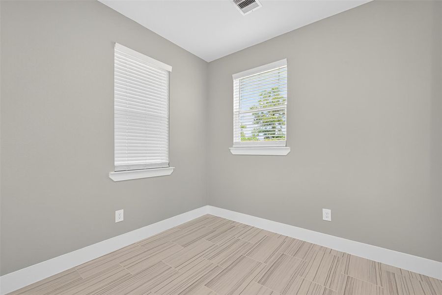 Spacious, unfurnished interior of a new home in , Cleveland (Image 35).