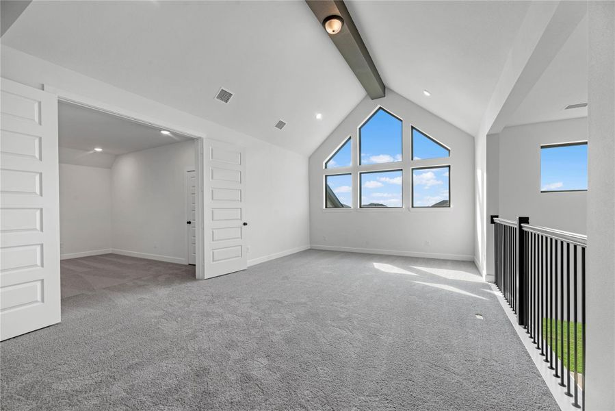 Spacious, unfurnished interior of a new home in Candela, Richmond (Image 12).