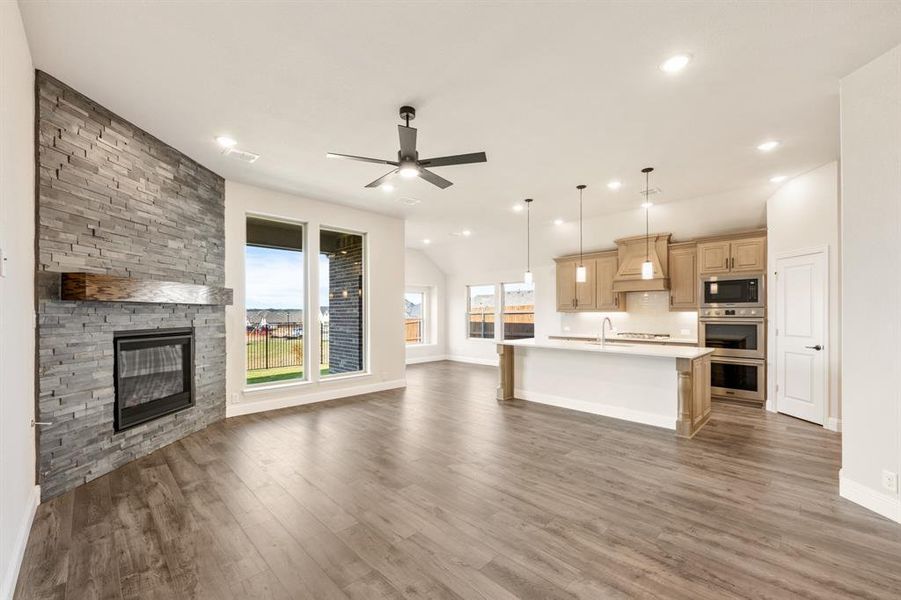 Spacious, unfurnished interior of a new home in Parks at Panchasarp Farms 55-60, Burleson (Image 29).
