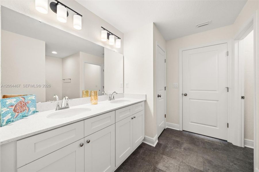 Furnished interior view inside a new home in , Sebring (Image 6).