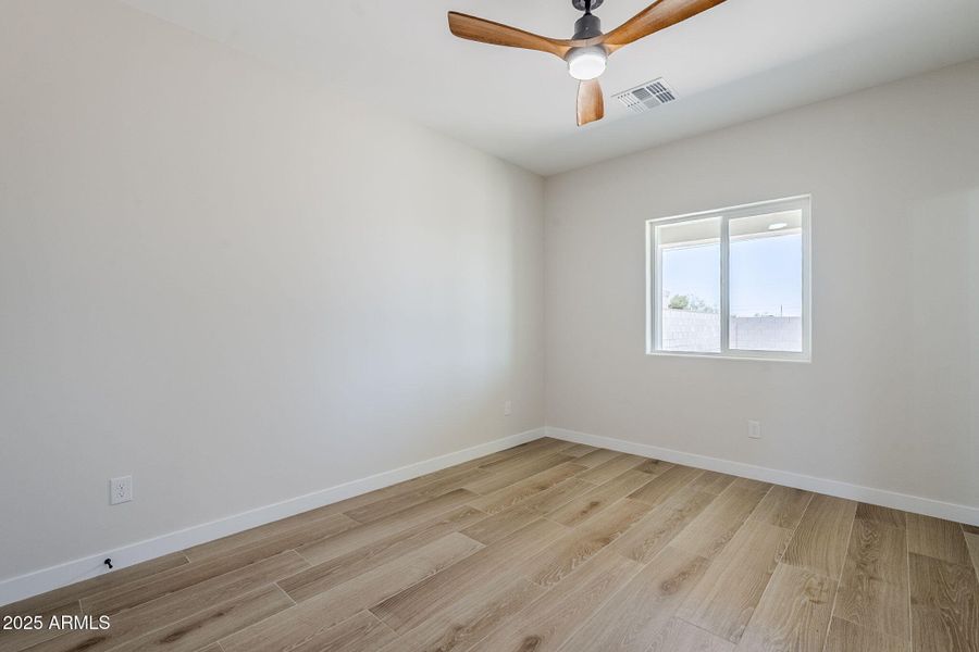 27-web-or-mls-Trona-27 27-web-or-mls-Trona-27