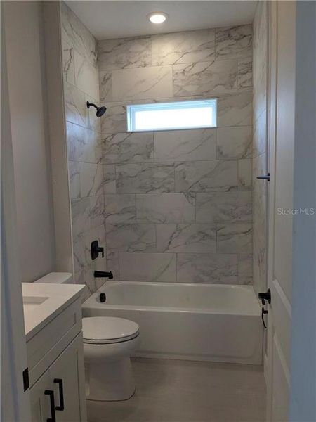 Furnished interior view inside a new home in , Sebring (Image 14).