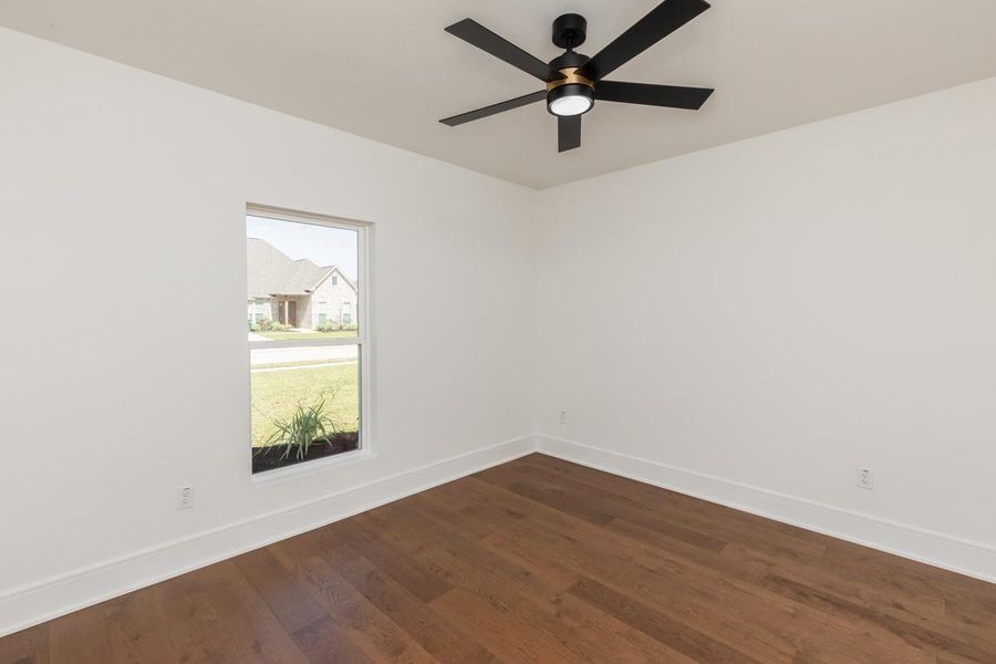 Spacious, unfurnished interior of a new home in , Beaumont (Image 29).