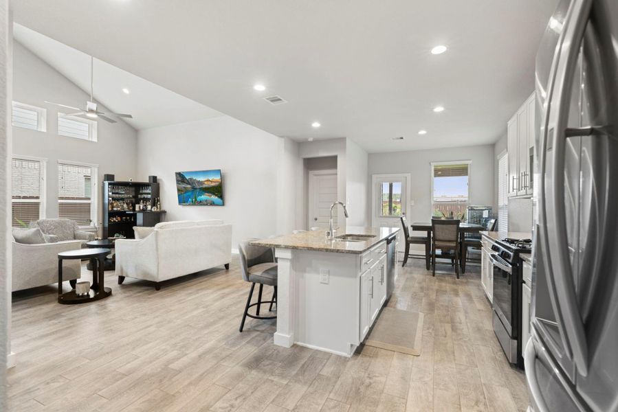 Furnished interior view inside a new home in Edgewood Village, Houston (Image 39). Furnished interior view inside a new home in Edgewood Village, Houston (Image 39).