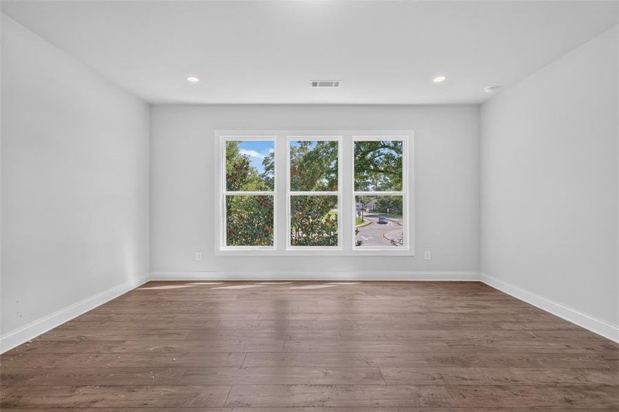 Spacious, unfurnished interior of a new home in , Flowery Branch (Image 73).