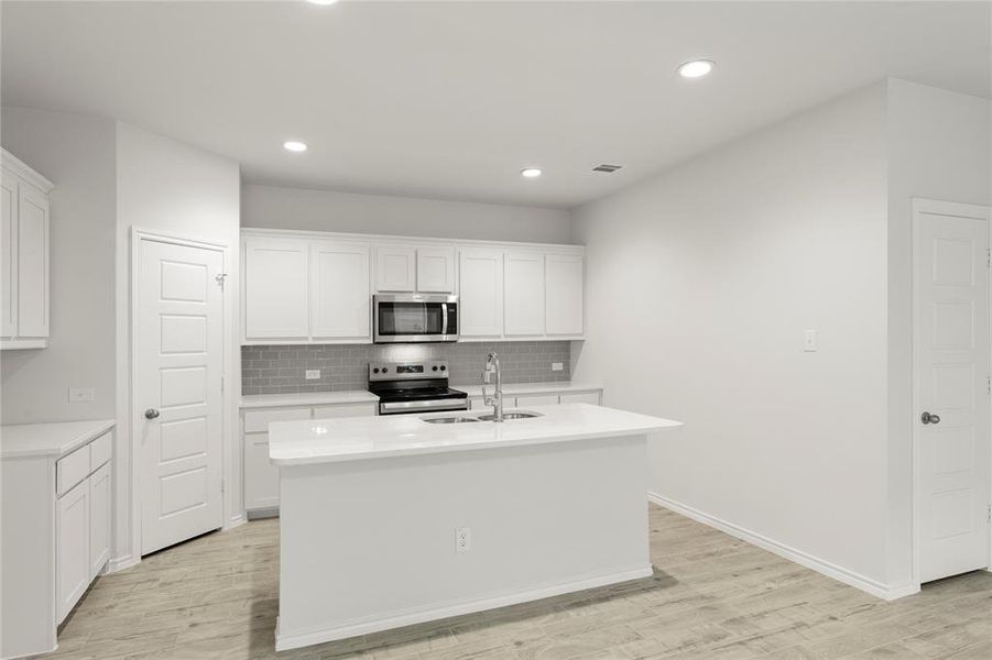 12. 1705 Teton - Kitchen (2) 12. 1705 Teton - Kitchen (2)