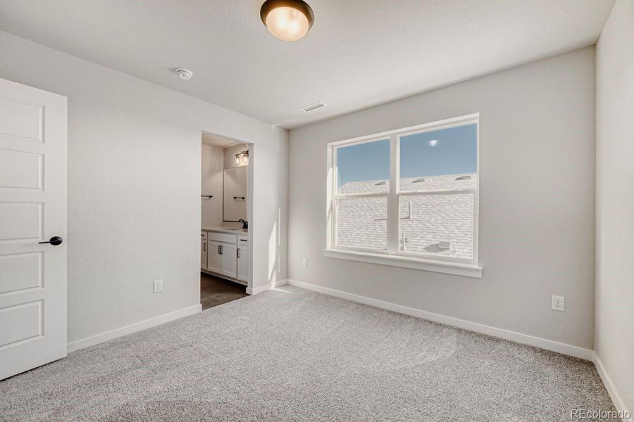 Spacious, unfurnished interior of a new home in Sterling Ridge in Sterling, Colorado Springs (Image 15). Spacious, unfurnished interior of a new home in Sterling Ridge in Sterling, Colorado Springs (Image 15).
