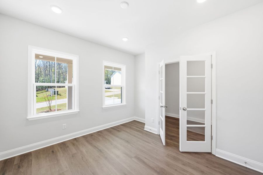 Spacious, unfurnished interior of a new home in Carriage Estates, Lexington (Image 23).