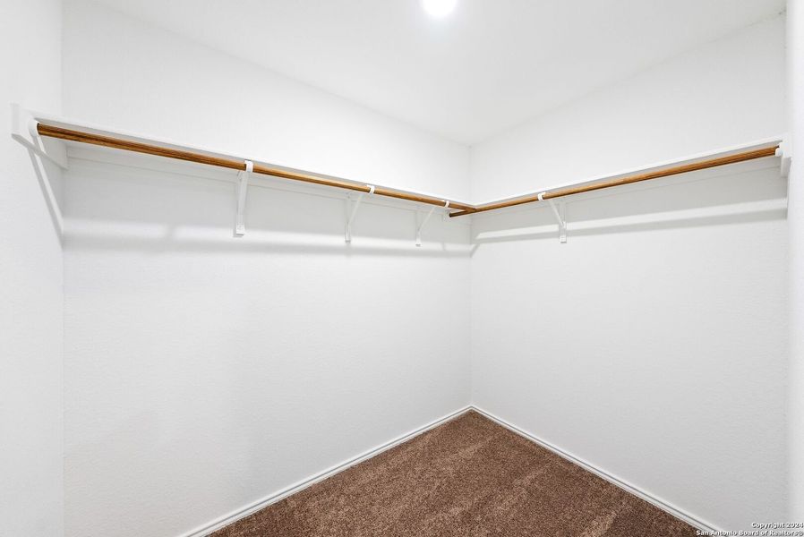 Spacious, unfurnished interior of a new home in Torian Village, San Antonio (Image 10). Spacious, unfurnished interior of a new home in Torian Village, San Antonio (Image 10).