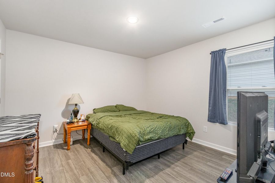 022_img_2739-edit_695 022_img_2739-edit_695