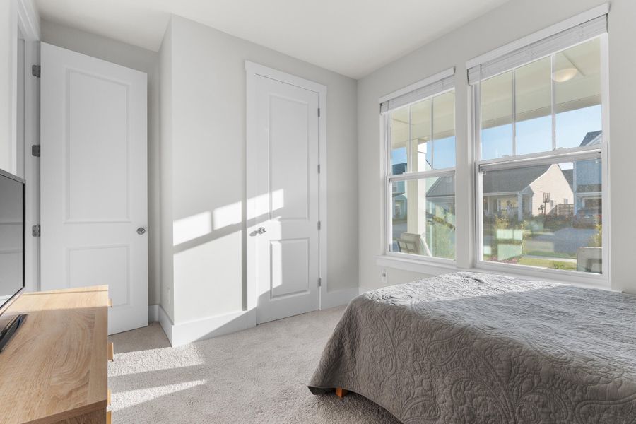 Furnished interior view inside a new home in , Ravenel (Image 25).