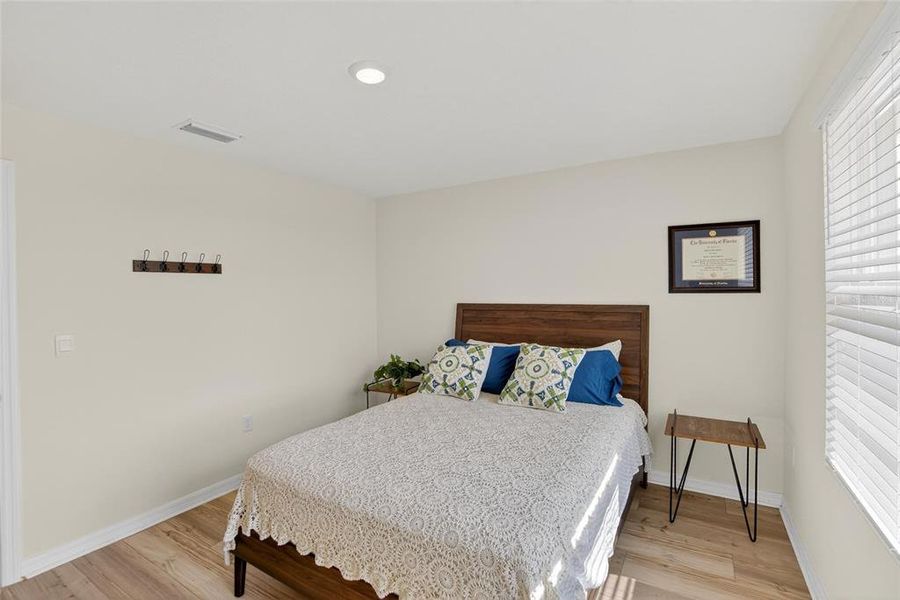 Furnished interior view inside a new home in River Park, Tampa (Image 18).