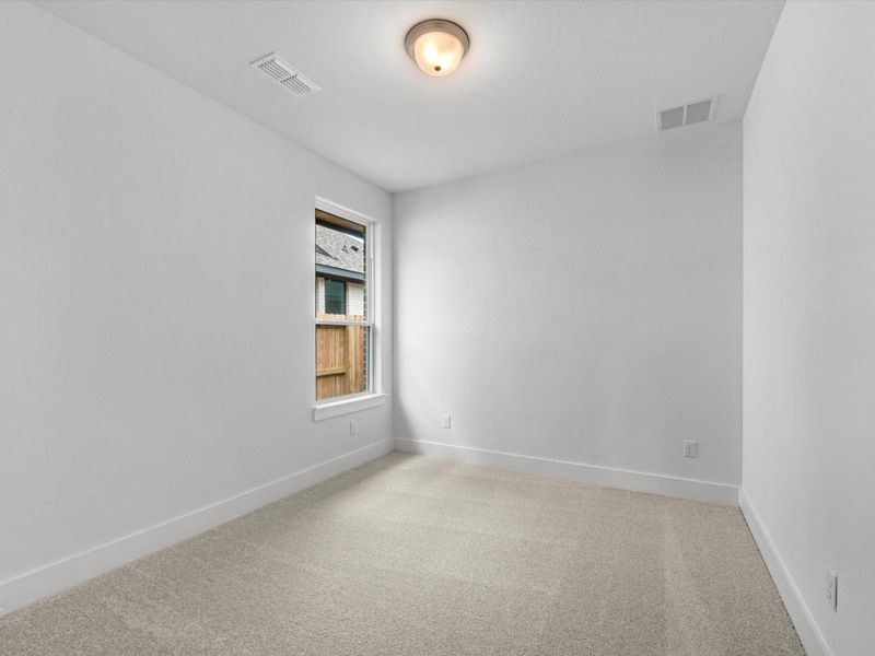 Spacious, unfurnished interior of a new home in Jubilee 50′, Hockley (Image 18).
