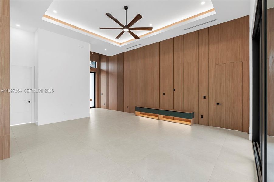 Spacious, unfurnished interior of a new home in , Cape Coral (Image 28). Spacious, unfurnished interior of a new home in , Cape Coral (Image 28).