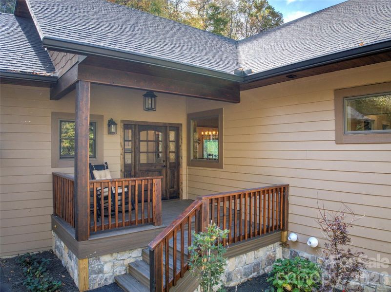 Exterior details and patio area of a home in , Waynesville (Image 25).