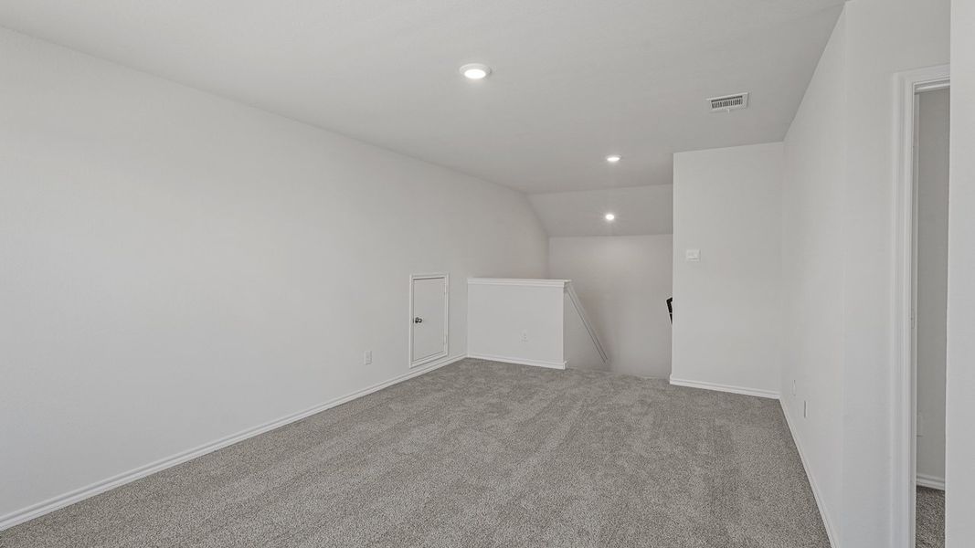 Spacious, unfurnished interior of a new home in Bluff Springs, Ferris (Image 22). Spacious, unfurnished interior of a new home in Bluff Springs, Ferris (Image 22).