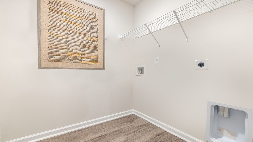 Spacious, unfurnished interior of a new home in Eden Springs, Longs (Image 17).