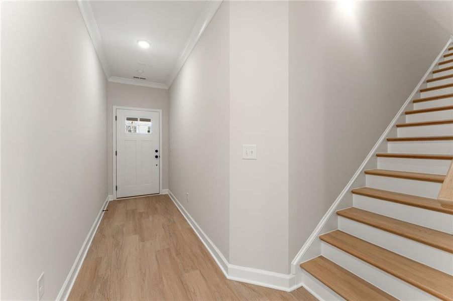 Spacious, unfurnished interior of a new home in Cherokee Township, Acworth (Image 22).