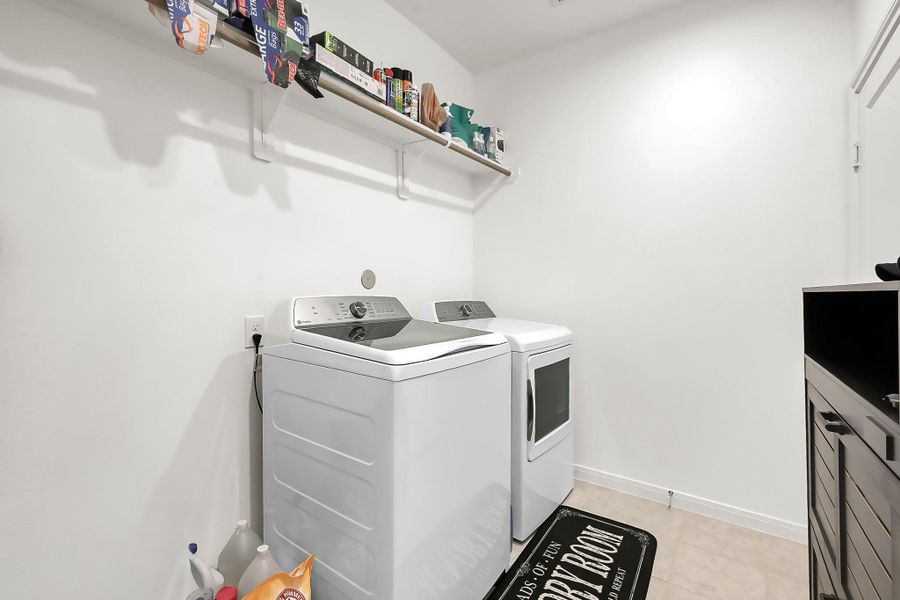 Furnished interior view inside a new home in Lexington Heights, Willis (Image 36).
