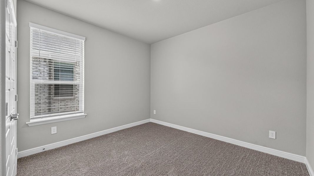 Spacious, unfurnished interior of a new home in Bluestem, Rhome (Image 22).