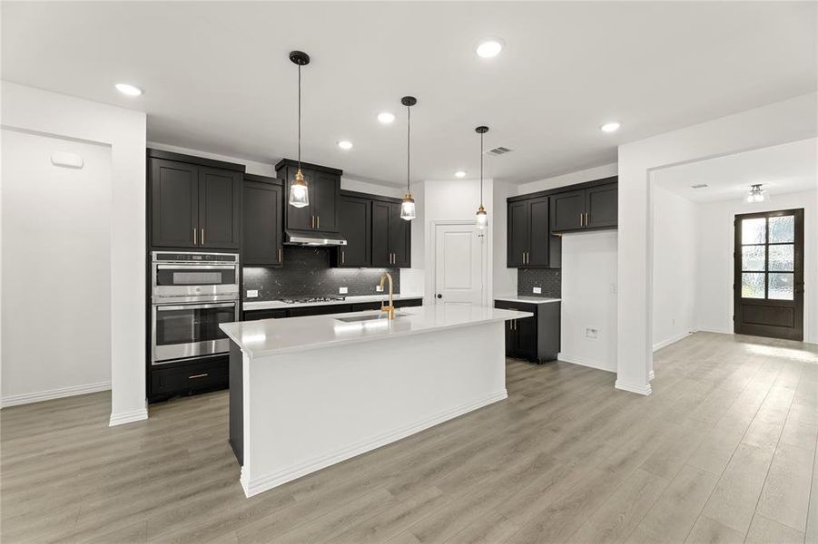 07. 745 Waterhouse - Kitchen (2) 07. 745 Waterhouse - Kitchen (2)