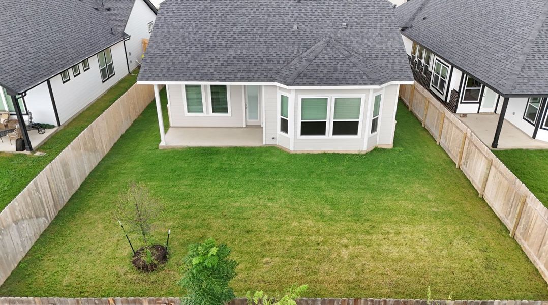 Exterior details and patio area of a home in Nolina, Georgetown (Image 37).