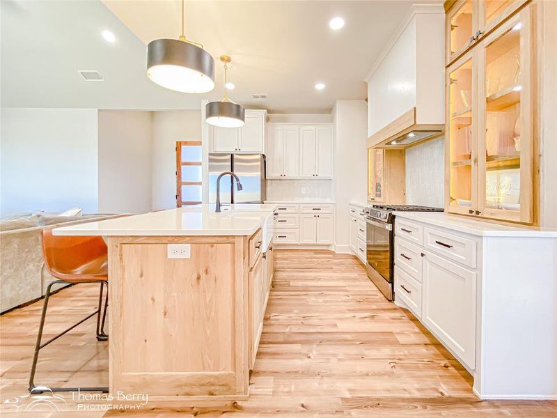Furnished interior view inside a new home in , Abilene (Image 18).
