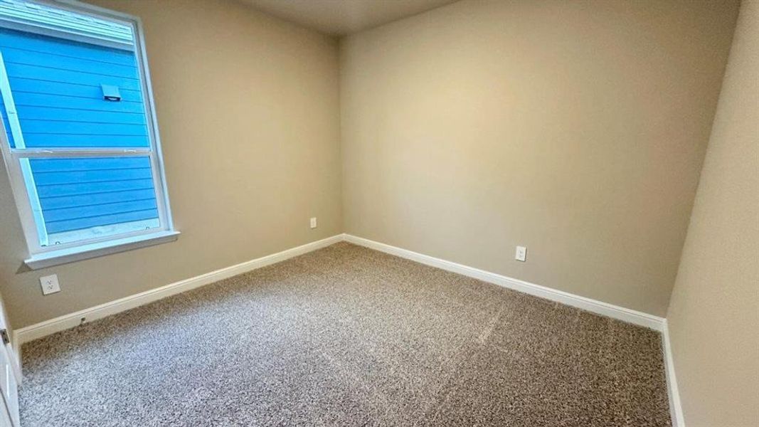 Spacious, unfurnished interior of a new home in Rock Creek Ranch, Fort Worth (Image 13). Spacious, unfurnished interior of a new home in Rock Creek Ranch, Fort Worth (Image 13).