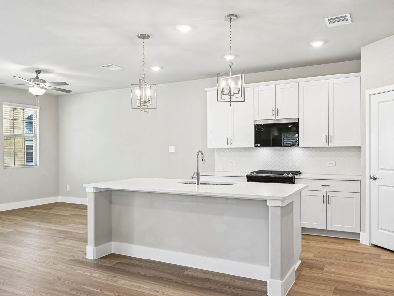 Furnished interior view inside a new home in Oak Ridge Park, Corinth (Image 10).