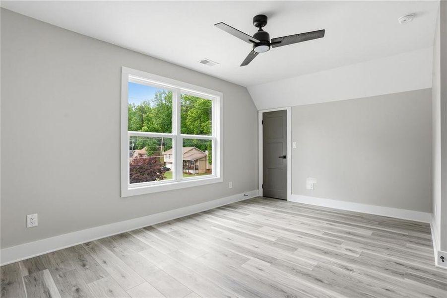 Spacious, unfurnished interior of a new home in , Stone Mountain (Image 20).