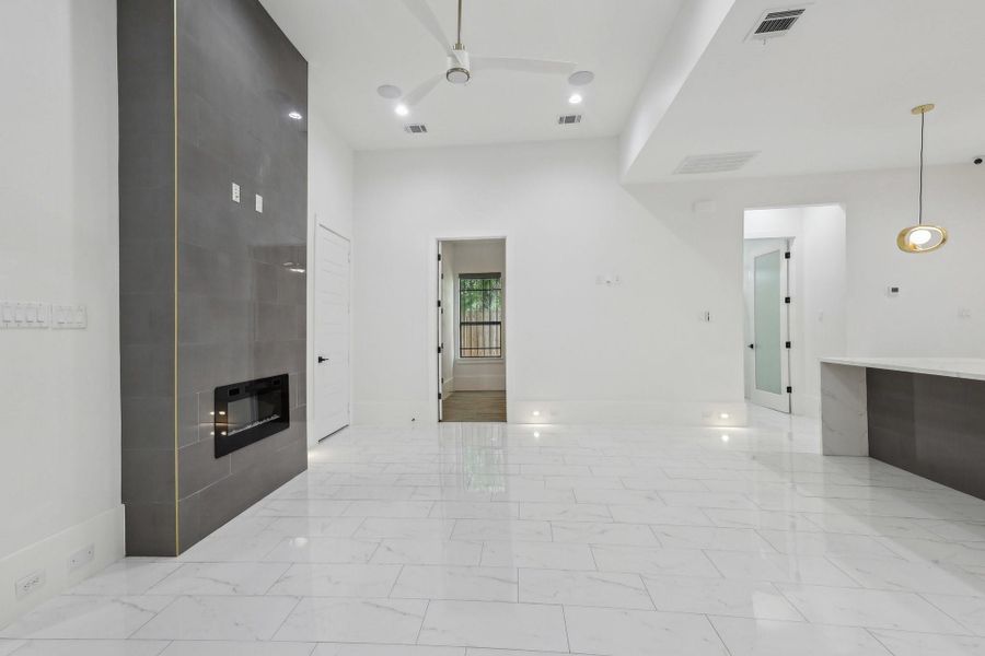 Image 10 of a home in . Image 10 of a home in .