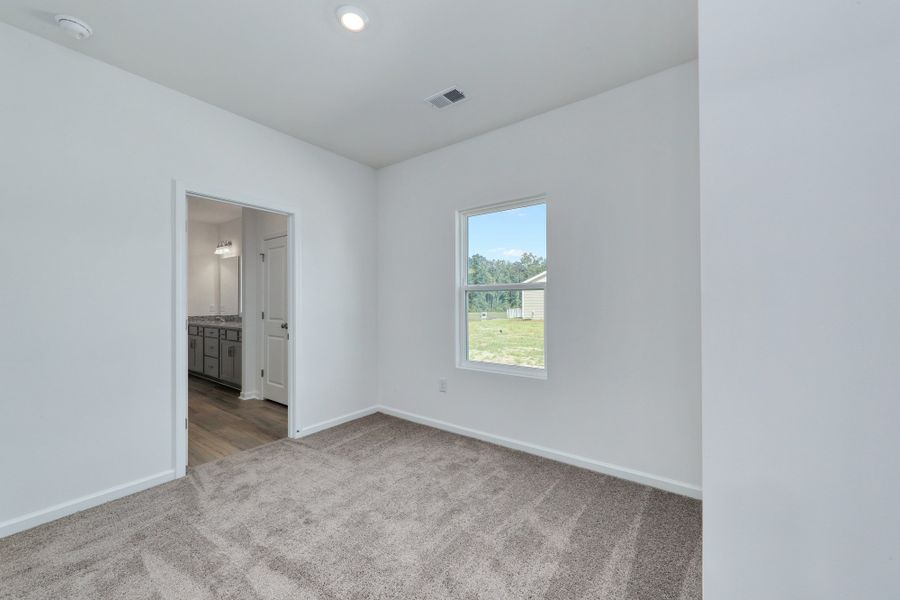 Spacious, unfurnished interior of a new home in Jordan Grove, Conway (Image 33).