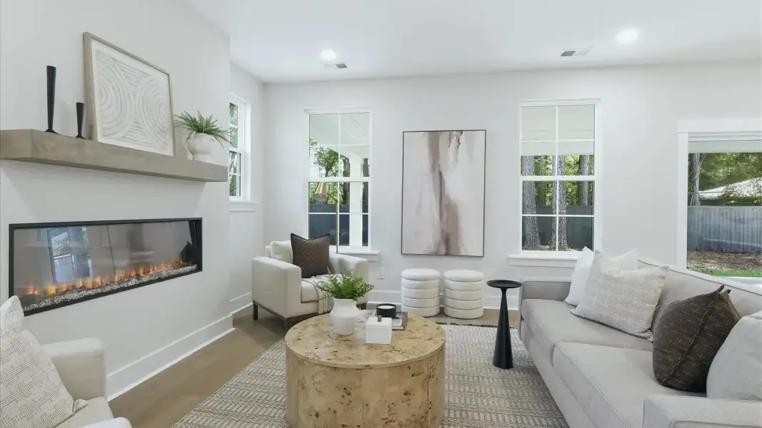 Furnished interior view inside a new home in Oak Bend, Charleston (Image 10).